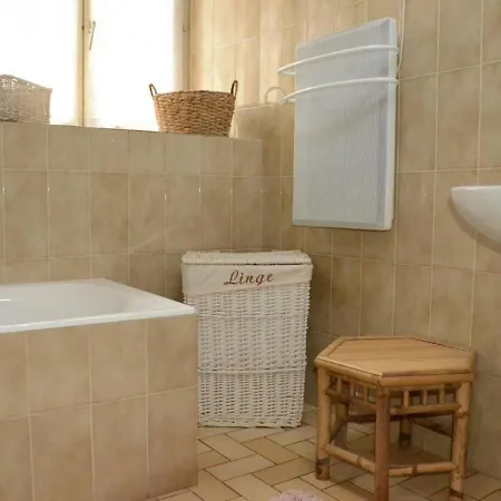 Briel-sur-barse, 3 Pieces, 5 Personnes - Fr-1-543-60 בית נופש